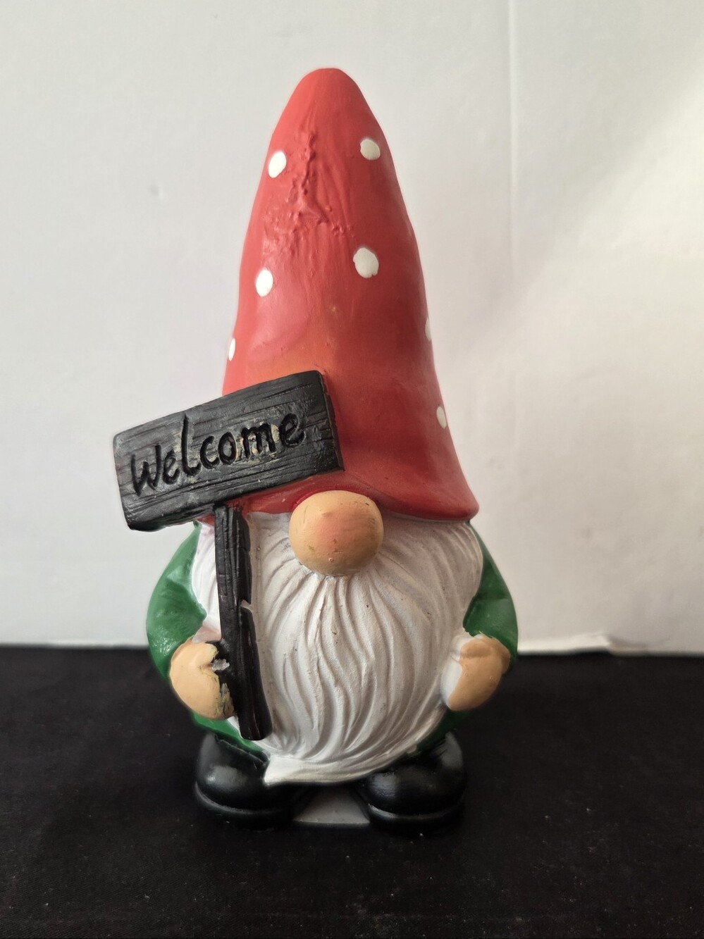 Welcome Gnome Figurine Polka Dot Hat Resin Home Kitchen Rustic Decor 5"